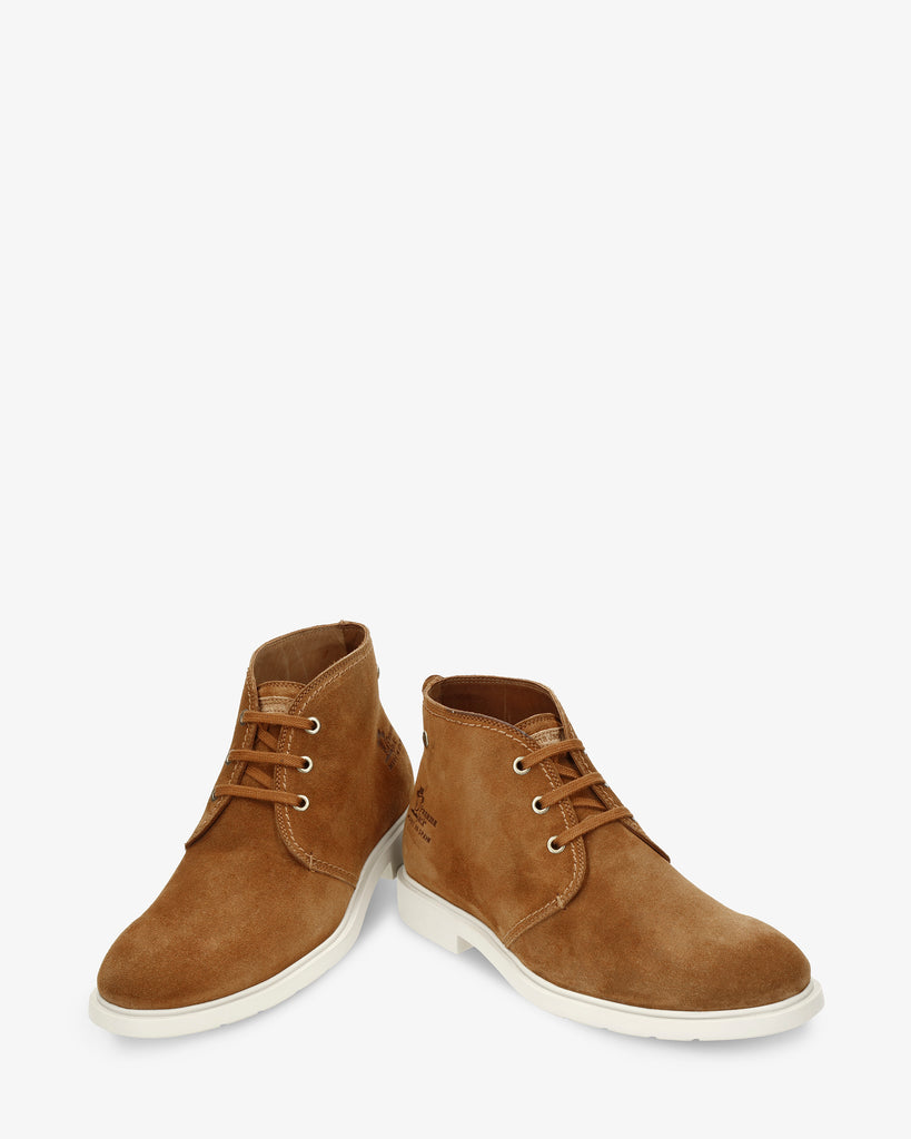 Bayron botín de piel con forro interior de piel. cuero