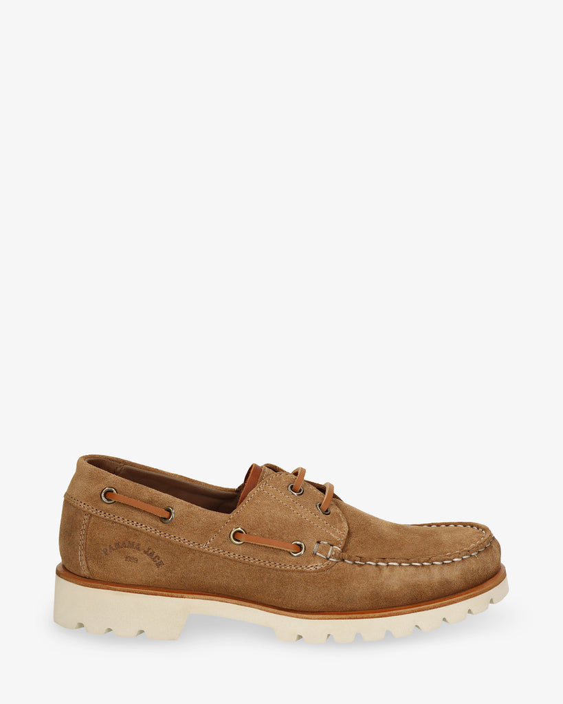 Boat náutico de piel con forro interior de piel. cuero