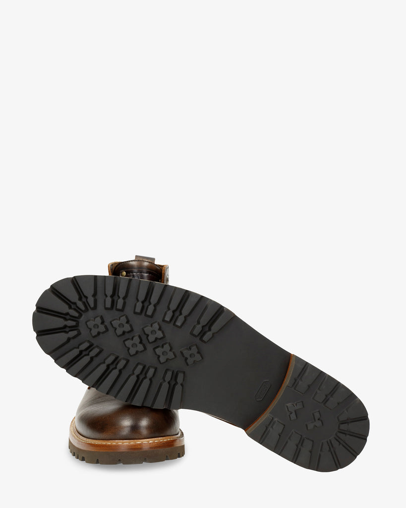 Emery botín de piel con forro interior de piel. cuero