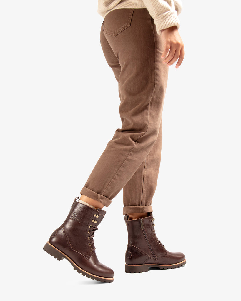 Fara Igloo Trav botas de piel con forro interior de pelo natural. marron