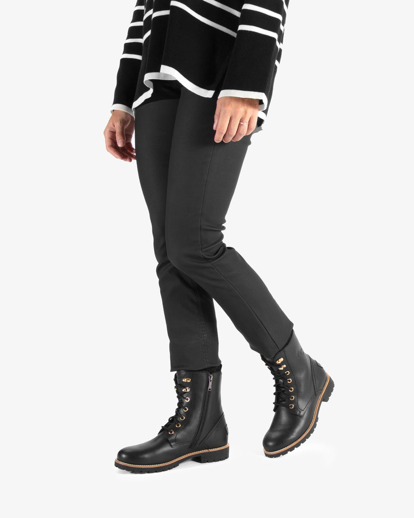 Fara Trav botas de piel con forro interior de pelo. negro