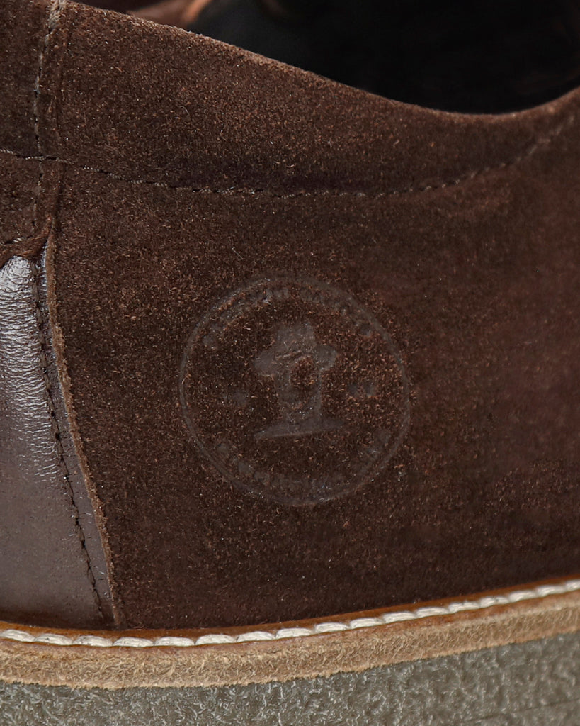 Gante zapatos de piel con forro interior de piel. marron