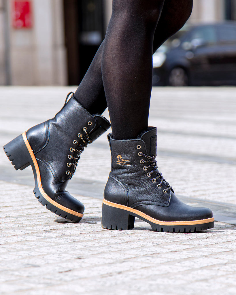 Padma botas de piel con forro interior de pelo. negro