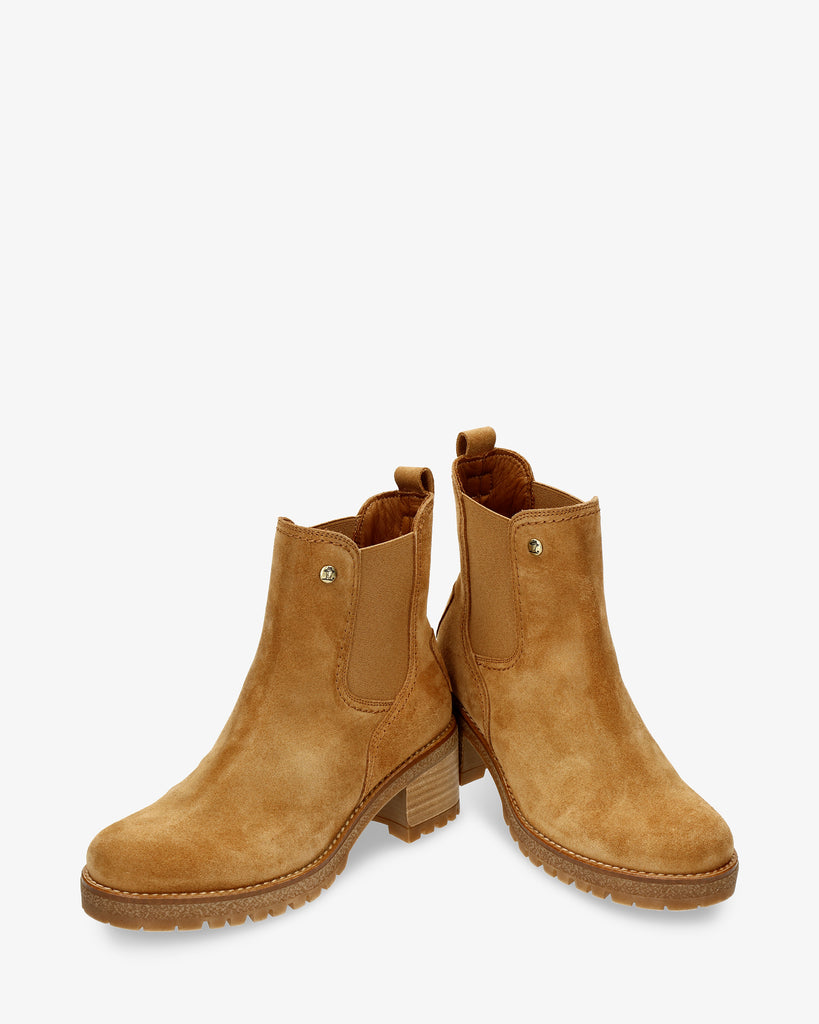 Pia botines de piel con forro interior de piel. cuero