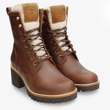Tibi botas de piel con forro interior de pelo. cuero